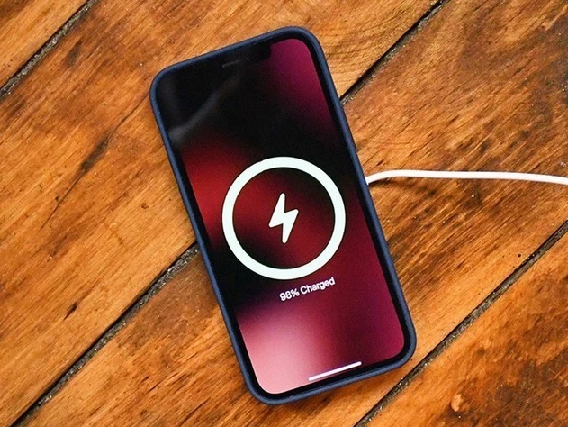 平川苹果手机维修分享iPhone 12可以随便充电吗 